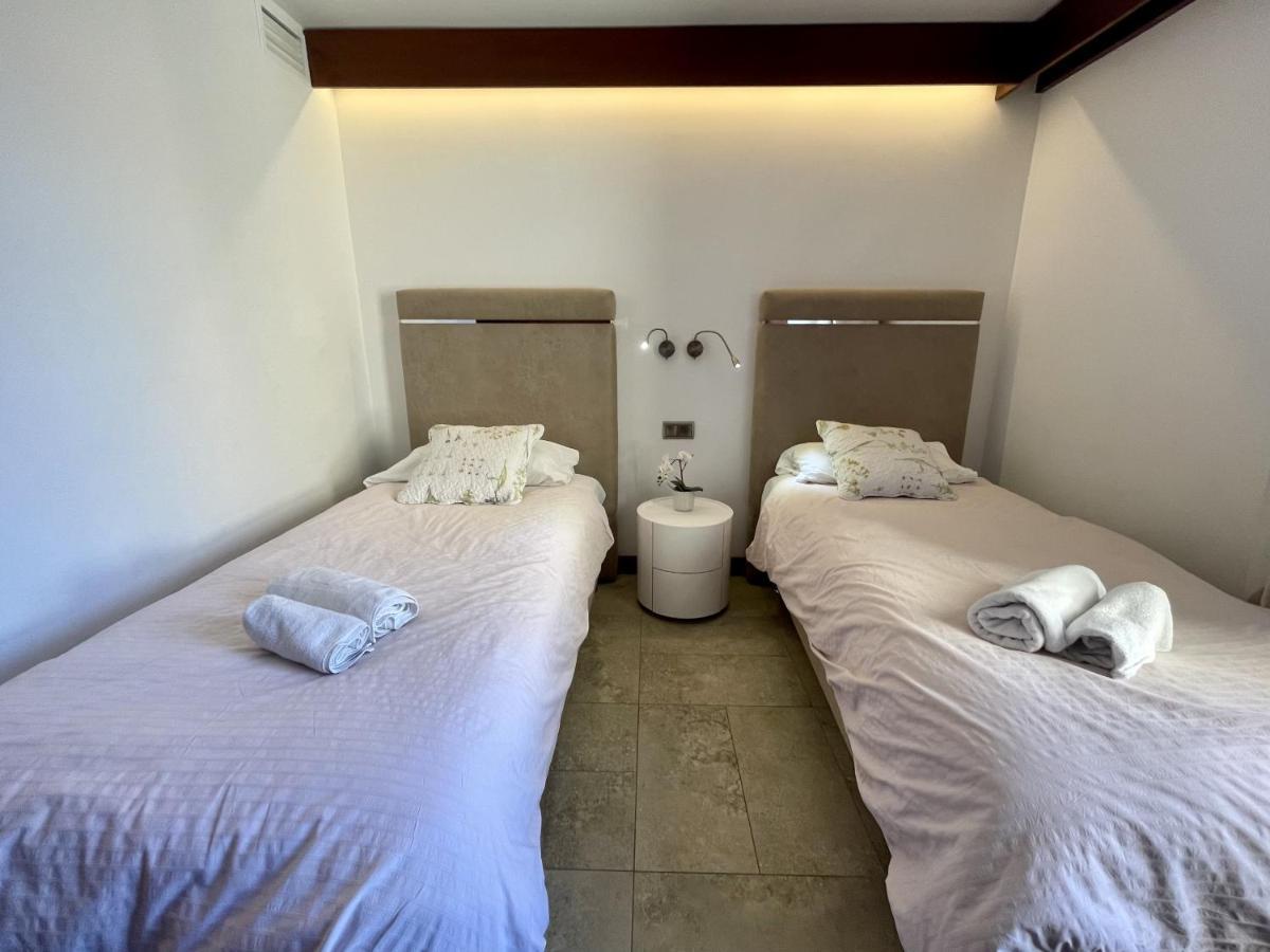 Exclusive Beachfront Apartment Torremolinos - Pool - Paddle - Tenis - Wifi - Central Aircon Exterior foto