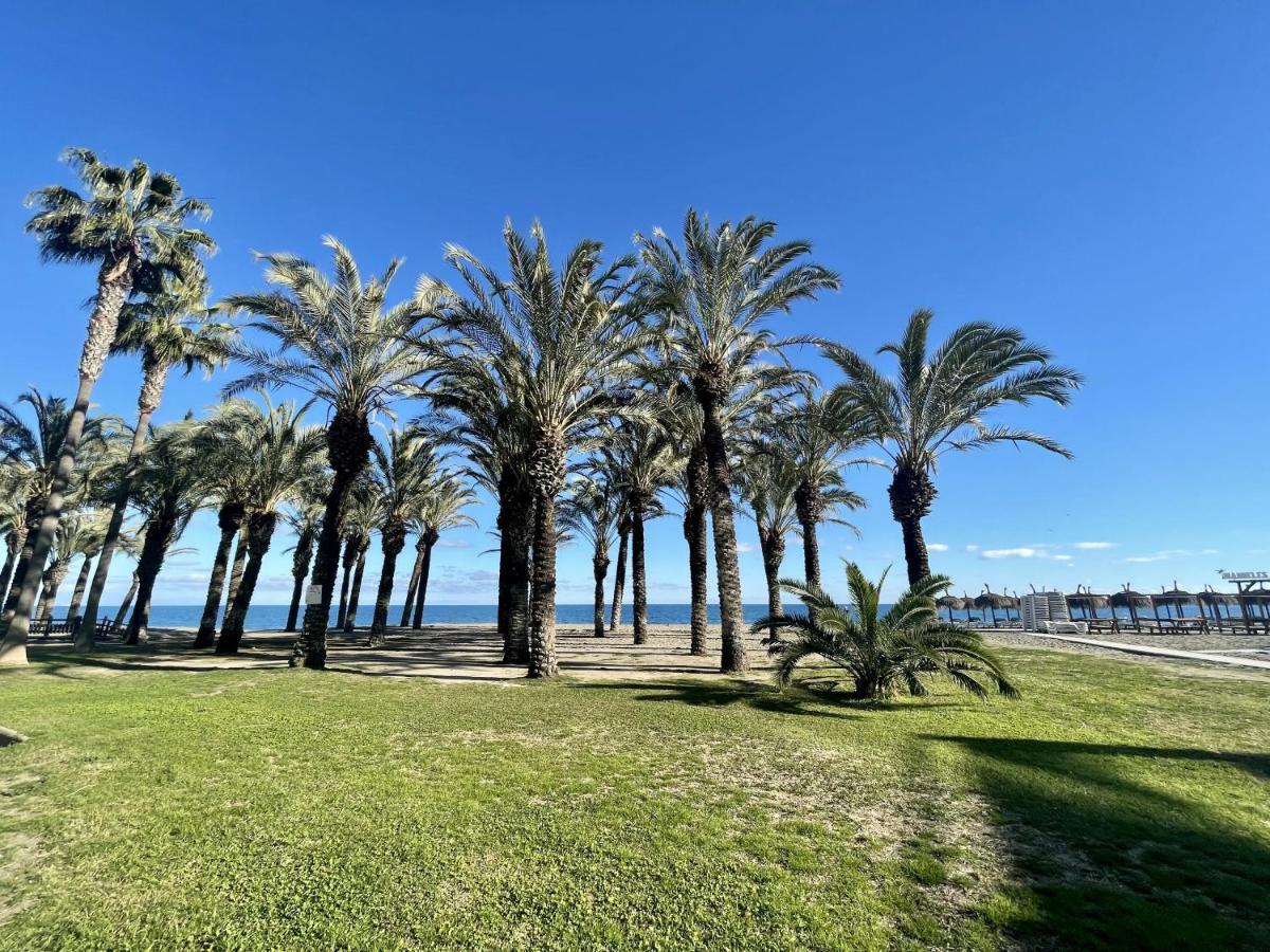 Exclusive Beachfront Apartment Torremolinos - Pool - Paddle - Tenis - Wifi - Central Aircon Exterior foto